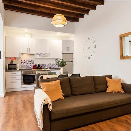 Rustic & Nice Apartment In Malaga Center Extérieur photo
