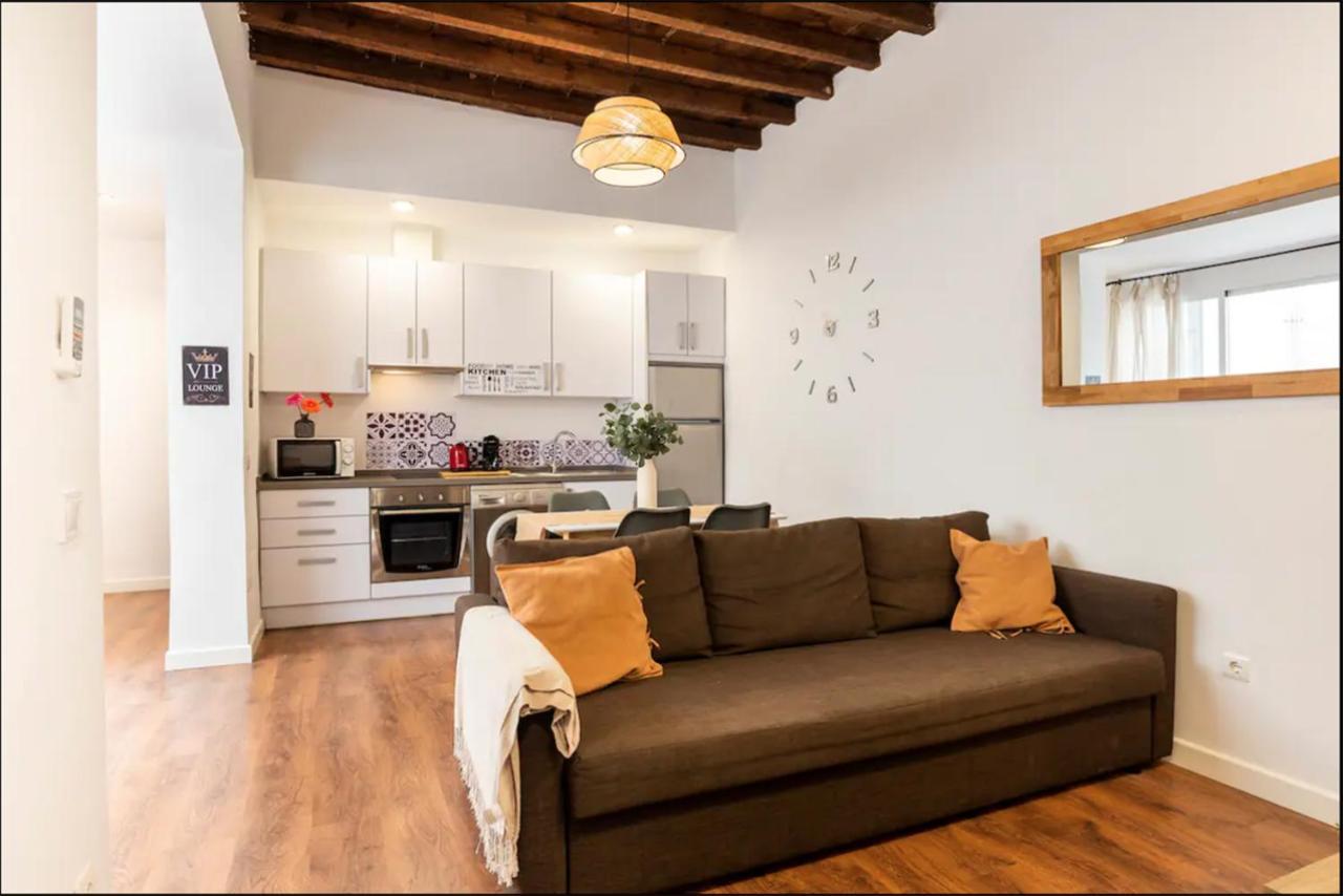 Rustic & Nice Apartment In Malaga Center Extérieur photo